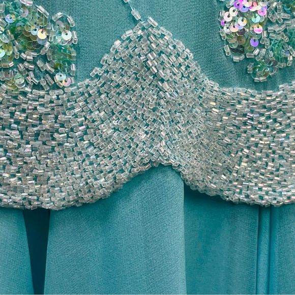 Vintage 70’s Light Blue 100% Silk Formal Dress 2 Piece Slip & Long Beade… - Picture 8 of 15